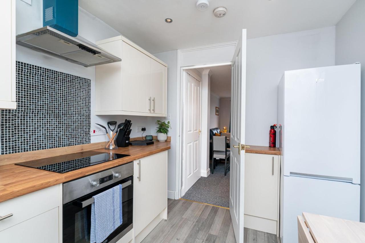 ברידג' אוף אלן Lovely 3-Bedroom Flat With Free Parking מראה חיצוני תמונה