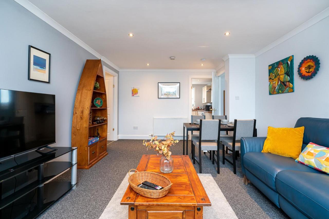 ברידג' אוף אלן Lovely 3-Bedroom Flat With Free Parking מראה חיצוני תמונה