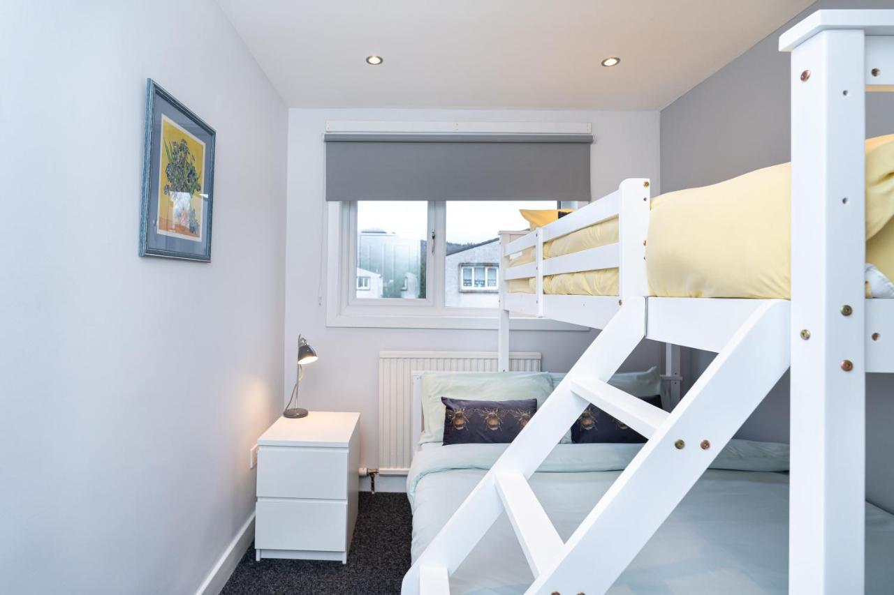 ברידג' אוף אלן Lovely 3-Bedroom Flat With Free Parking מראה חיצוני תמונה